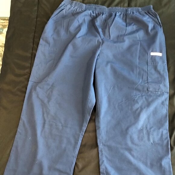 Scrubs Tops & Bottoms, Size X-Large/XL - Picture 4 of 6